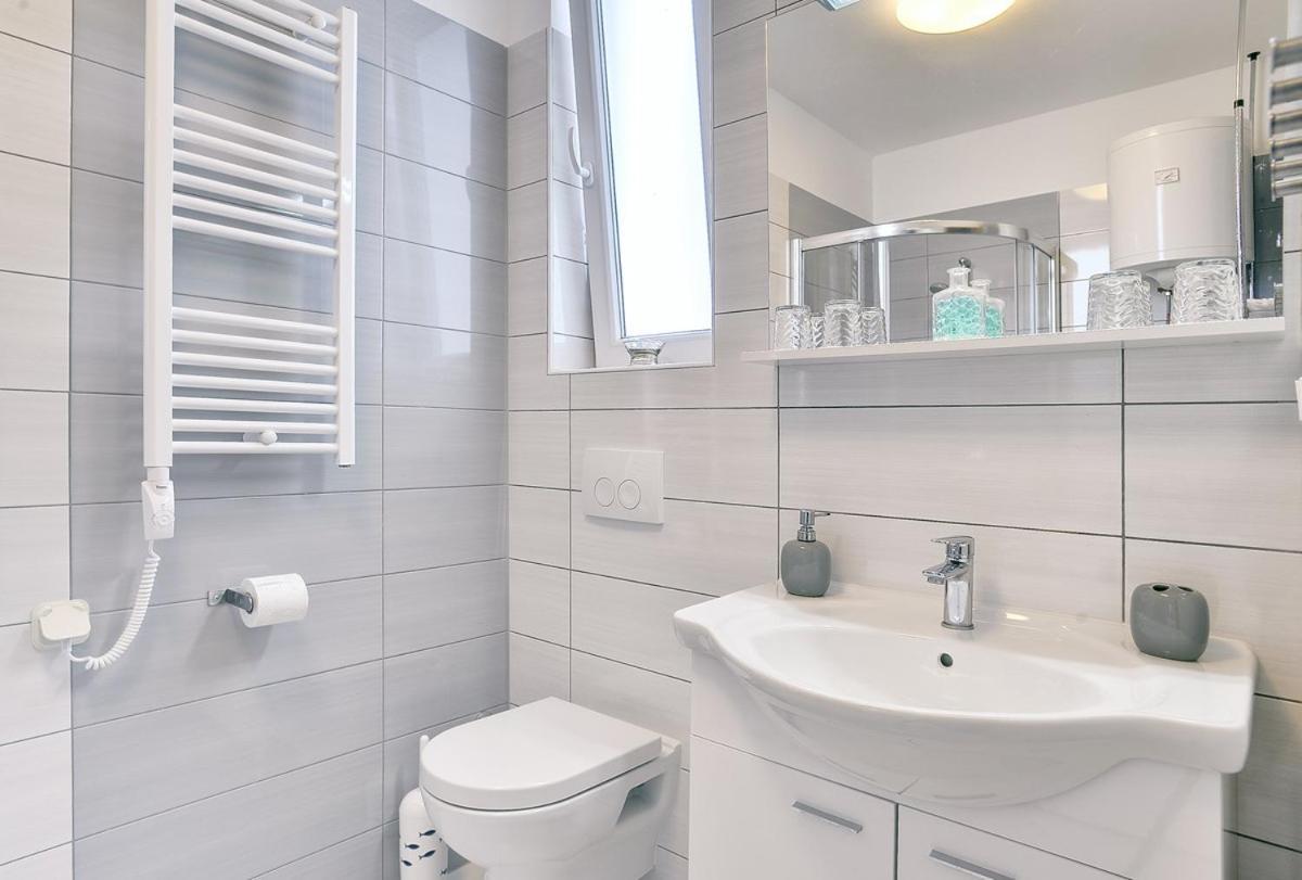 Apartments Lidija Liznjan Ngoại thất bức ảnh